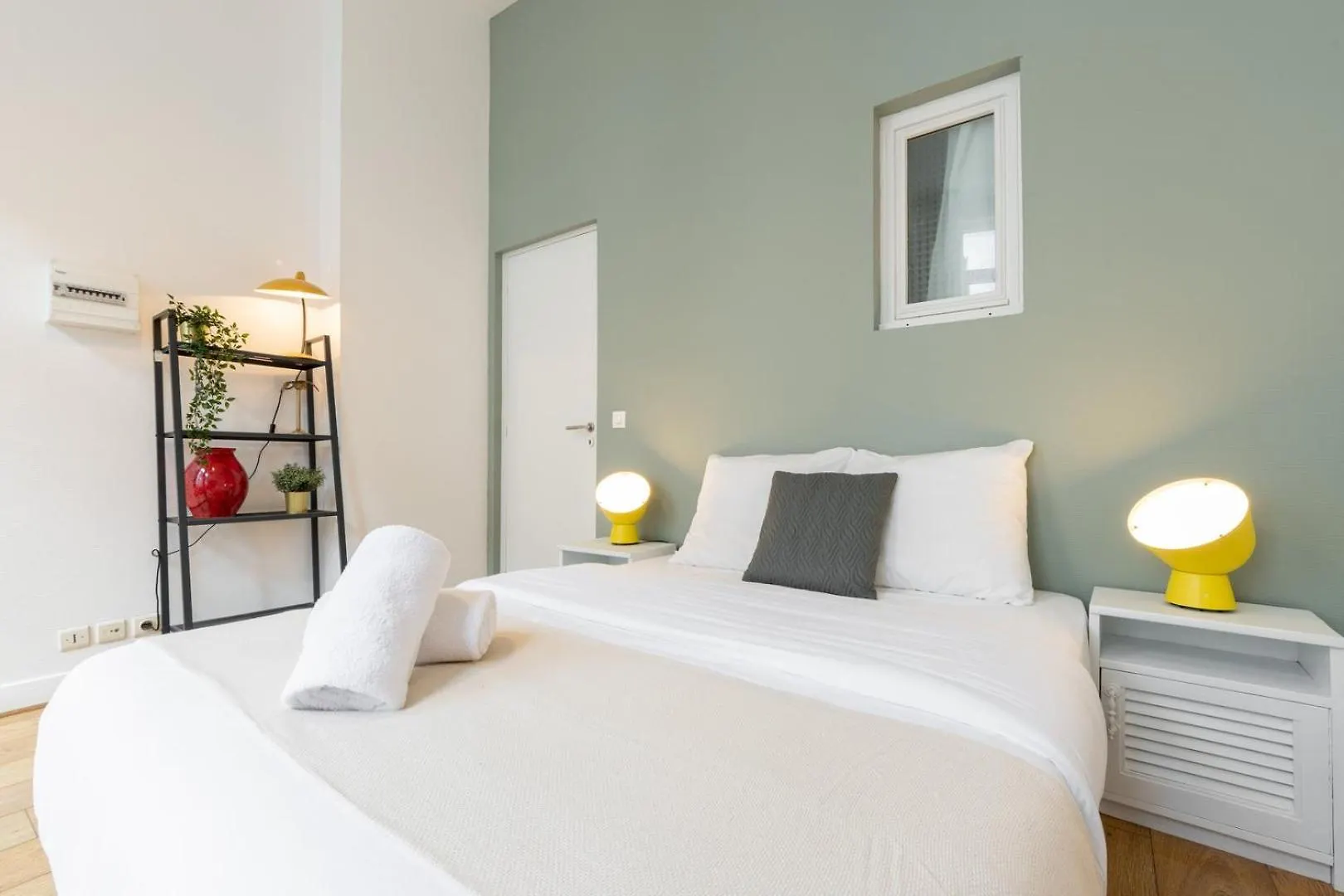 Functional Flat Close To The Station Lille Apartment